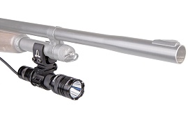 Комплект Жнец-3 (EagleTac T200C2 + батарейки, крепление и выносная кнопка) для гладкоствольного ружья
